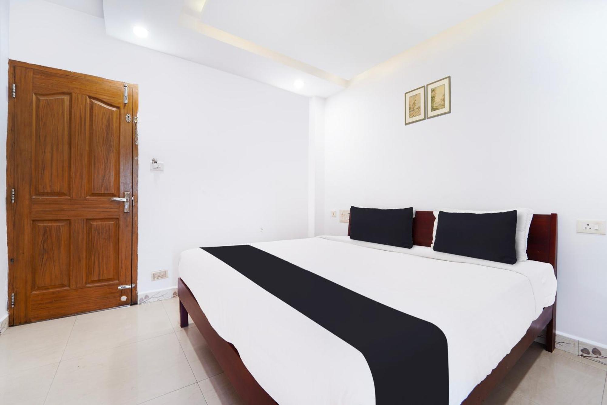 Super Townhouse City Center Ernakulam Kochi Εξωτερικό φωτογραφία