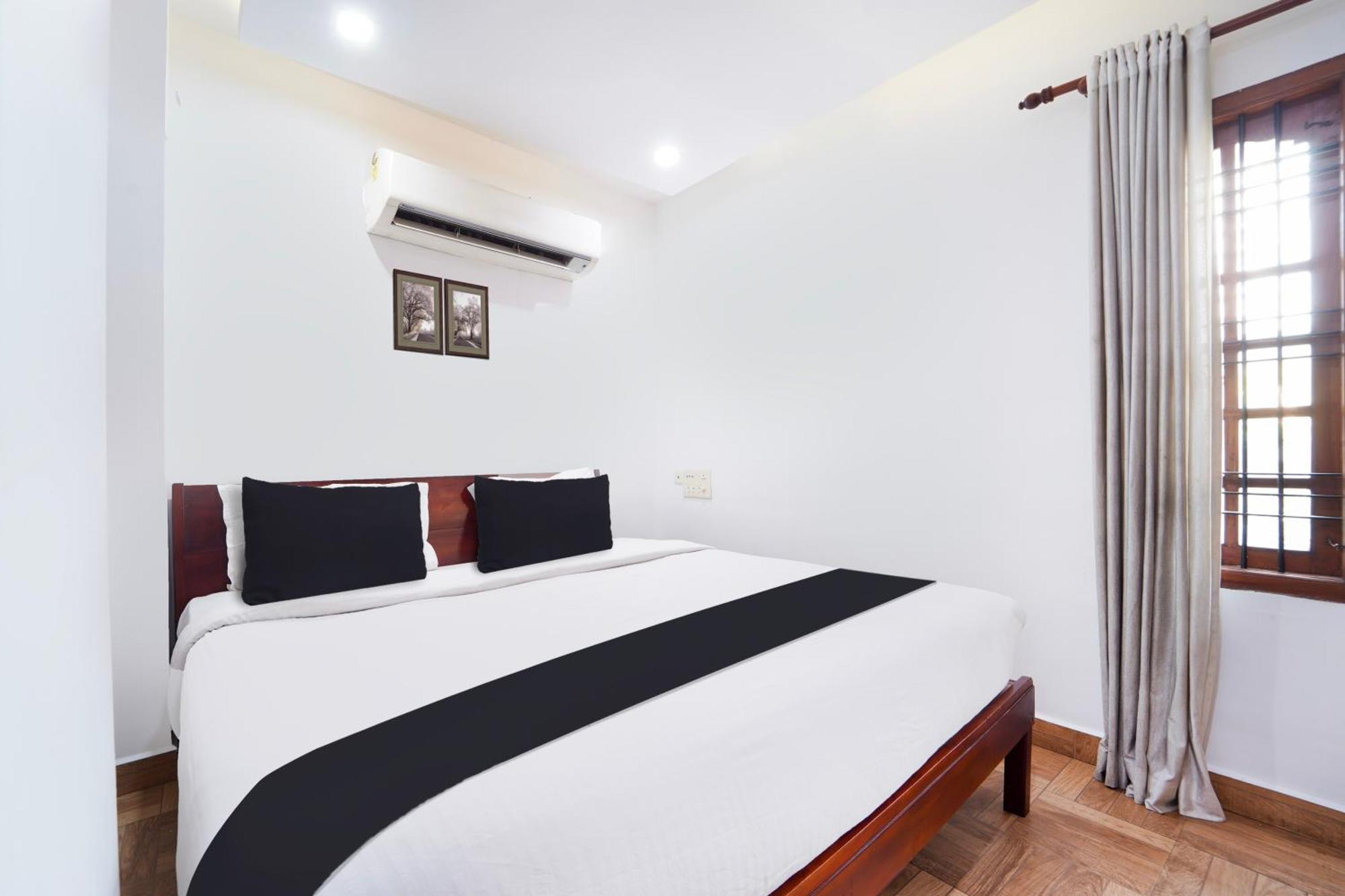 Super Townhouse City Center Ernakulam Kochi Εξωτερικό φωτογραφία