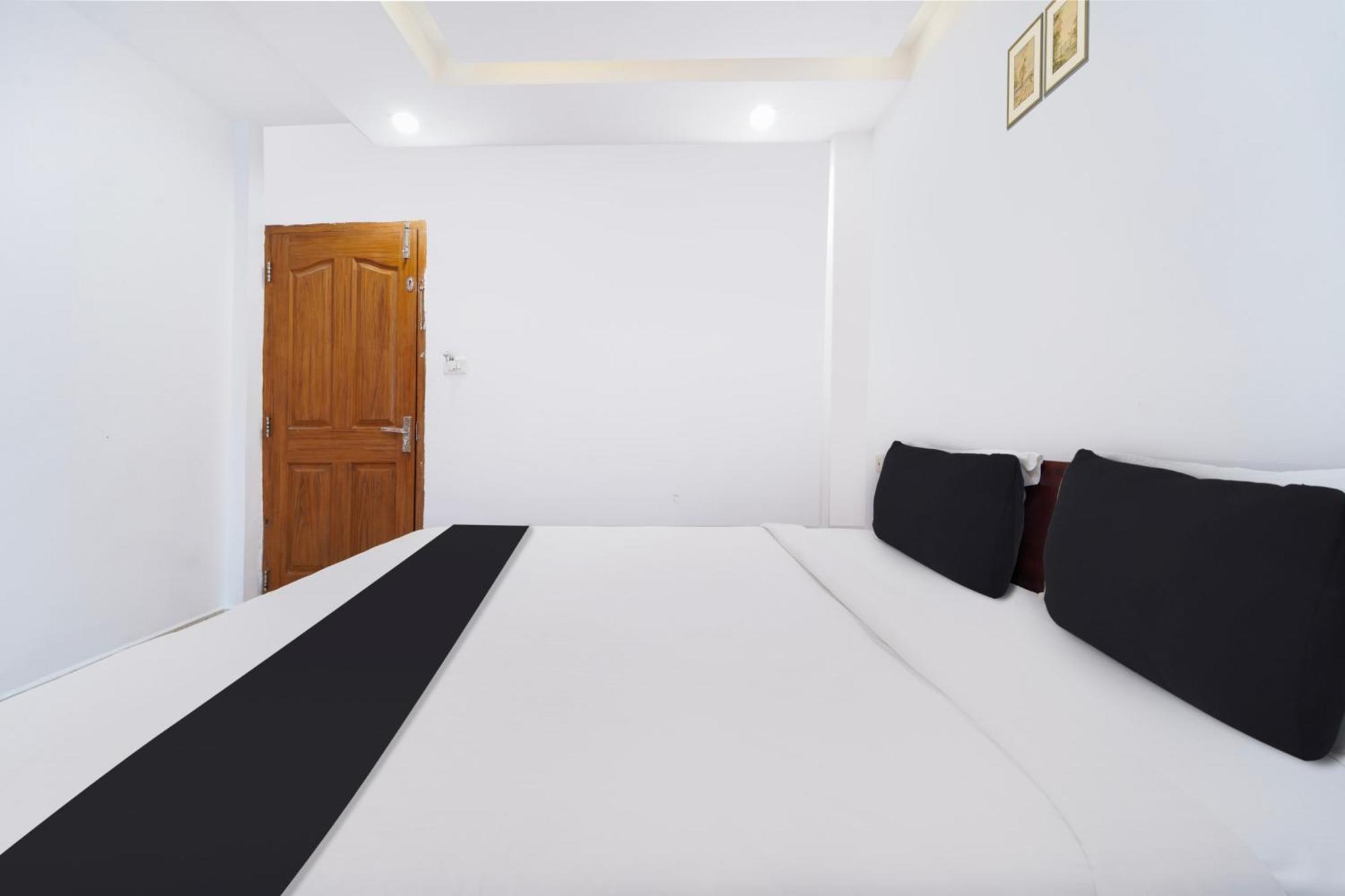 Super Townhouse City Center Ernakulam Kochi Εξωτερικό φωτογραφία