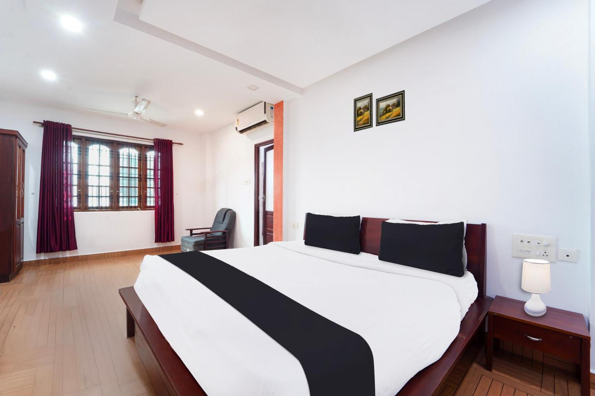 Super Townhouse City Center Ernakulam Kochi Εξωτερικό φωτογραφία